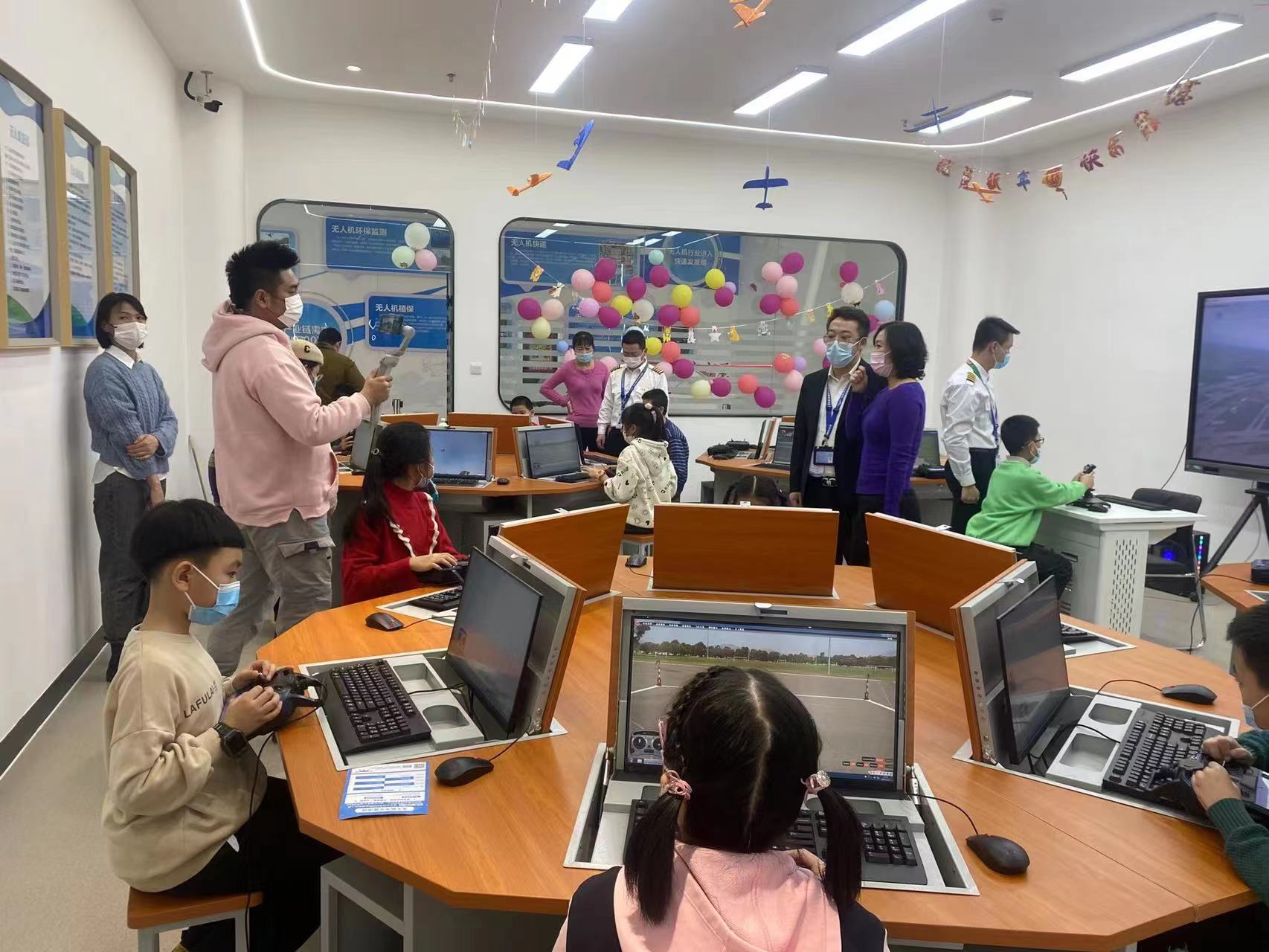 新疆無人機培訓——無人機培訓能給孩子帶來哪些好處