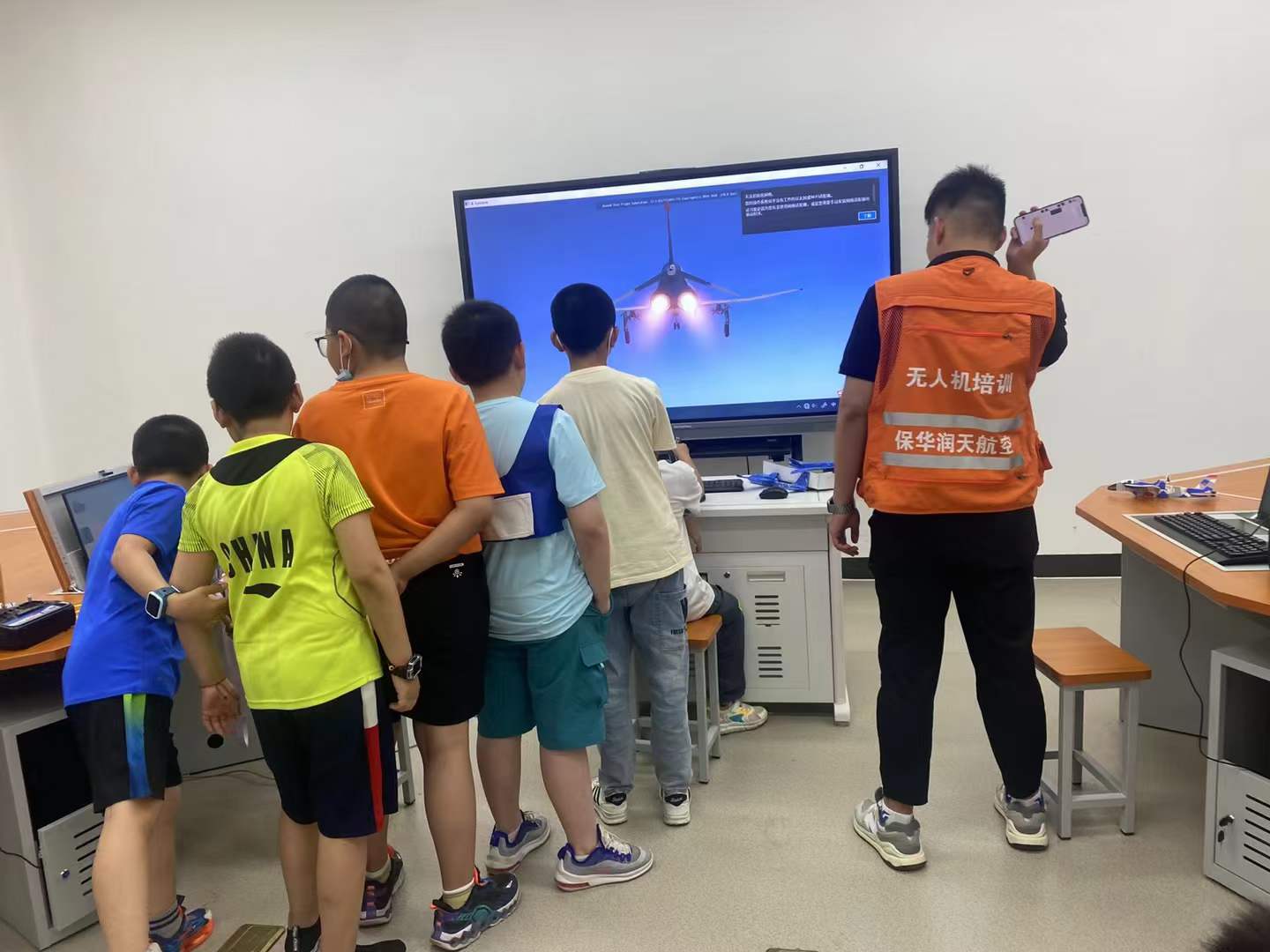 少兒無人機培訓助力孩子飛向科技夢想