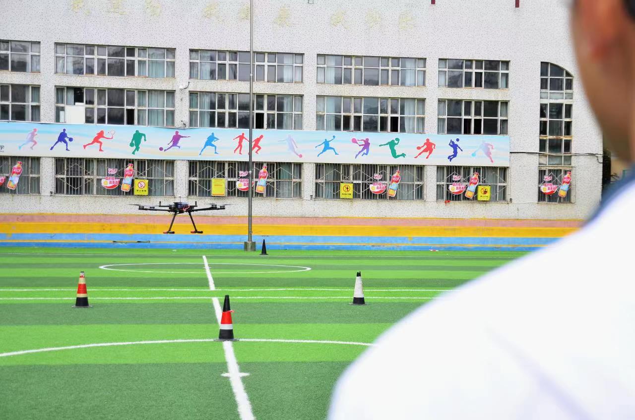 作為AOPA無人機駕駛員，你覺得最重要的技能和素質是什么？