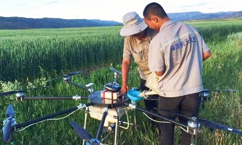 新疆無人機培訓引領農業新潮流，保華潤天航空無人機應用技術