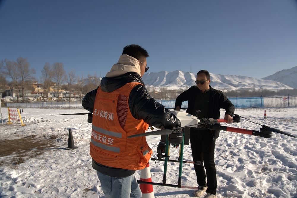 【新疆無人機培訓】無人機物流：如何重塑偏遠地區的快遞配送？