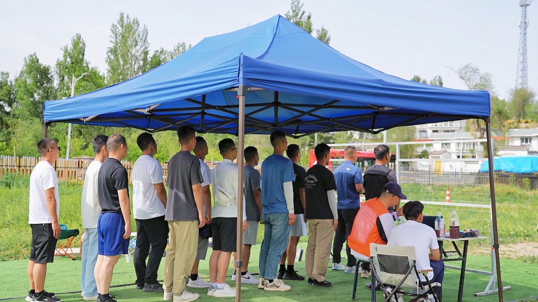 新疆克孜勒蘇柯?tīng)柨俗巫灾沃菹谰仍ш?duì)無(wú)人機(jī)應(yīng)急操作培訓(xùn)案例