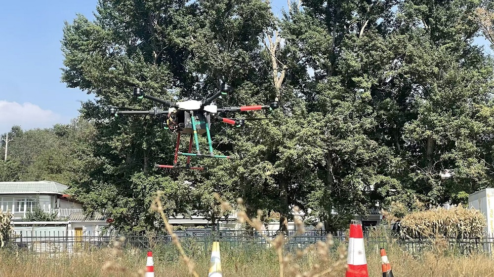 新疆無人機駕駛證培訓學校:保華潤天高薪就業新選擇