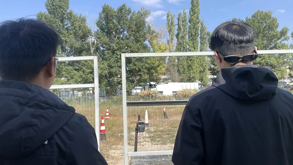 新疆保華潤天航空無人機(jī)專業(yè)培訓(xùn)：零基礎(chǔ)入學(xué)，手把手帶你翱翔職業(yè)藍(lán)海