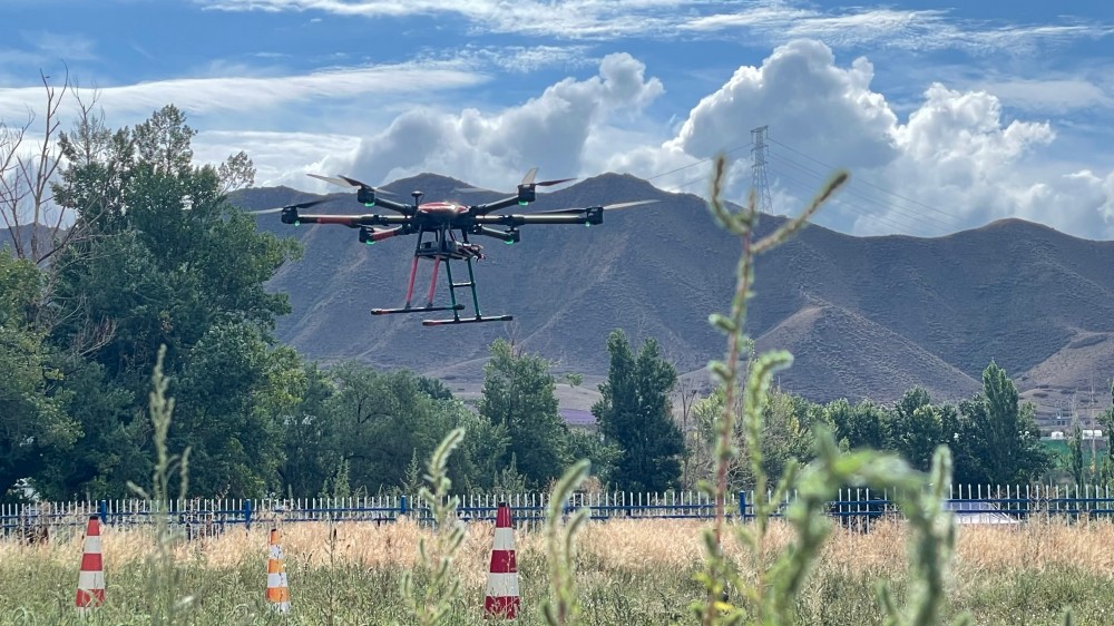 把創(chuàng)意“飛”出來！新疆保華潤(rùn)天無人機(jī)培訓(xùn)：你最酷的創(chuàng)作伙伴